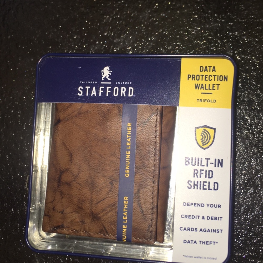Strafford wallet